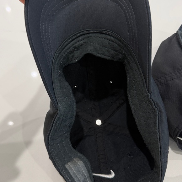 Nike Black Caps with White Swoosh-2 pack - Picture 11 of 11